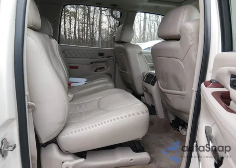2005 Cadillac Escalade Esv Platinum Edition z USA, uszkodzony, nr VIN 3GYFK66NX5G126695